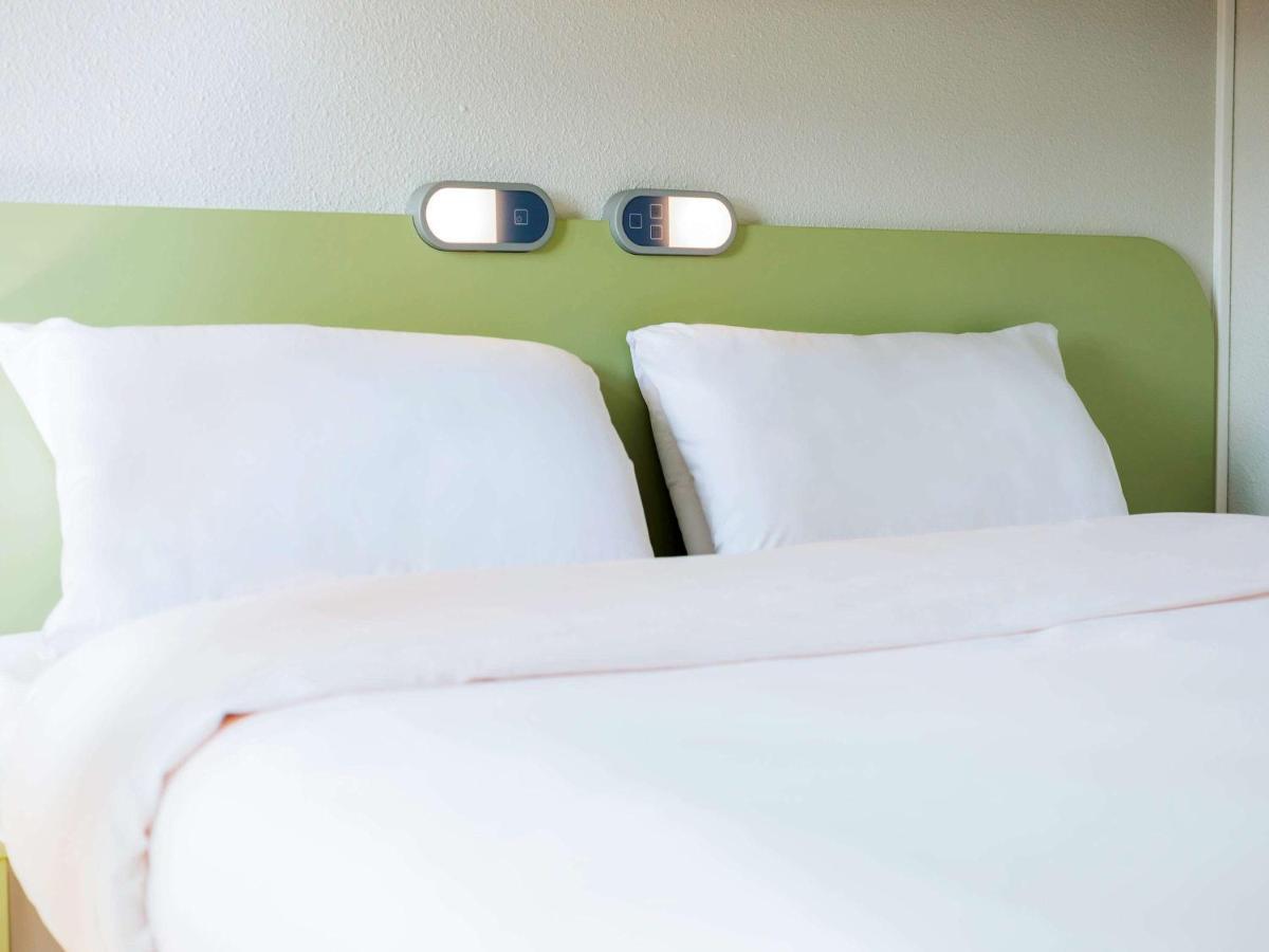Ibis Budget Granville Exterior foto
